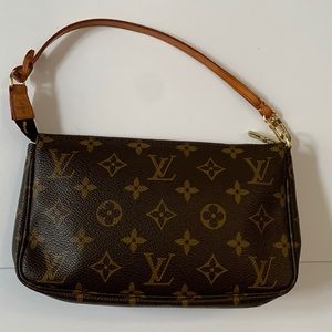 Louis Vuitton Monogram Pochette Bag
